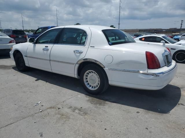 2001 Lincoln Town Car Executive