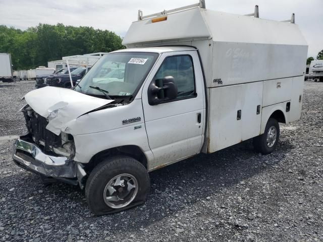 2009 Ford Econoline E350 Super Duty Cutaway Van