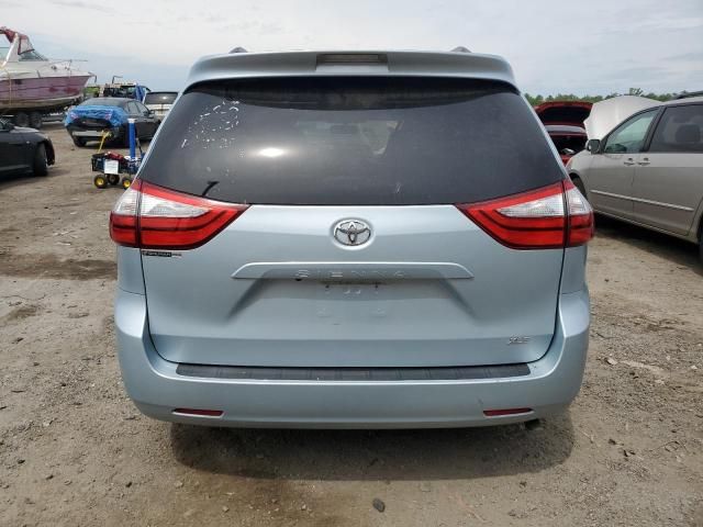 2015 Toyota Sienna XLE