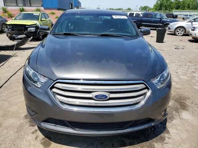 2016 Ford Taurus SEL