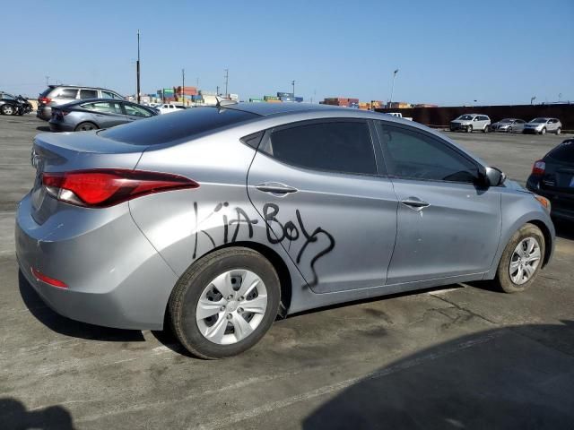 2016 Hyundai Elantra SE