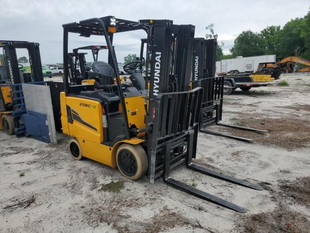 2023 Hyundai Forklift