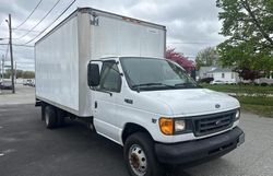 Compre camiones salvage a la venta ahora en subasta: 2001 Ford Econoline E450 Super Duty Cutaway Van