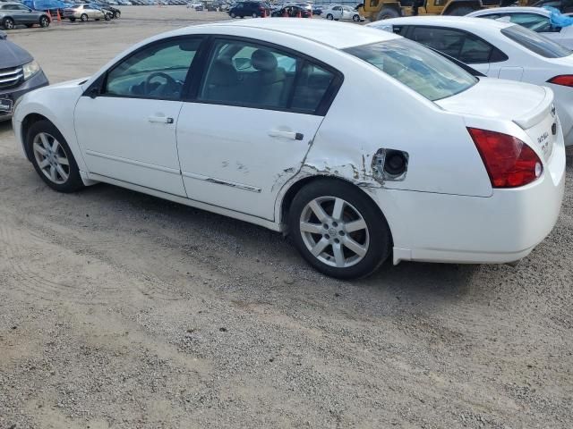 2005 Nissan Maxima SE