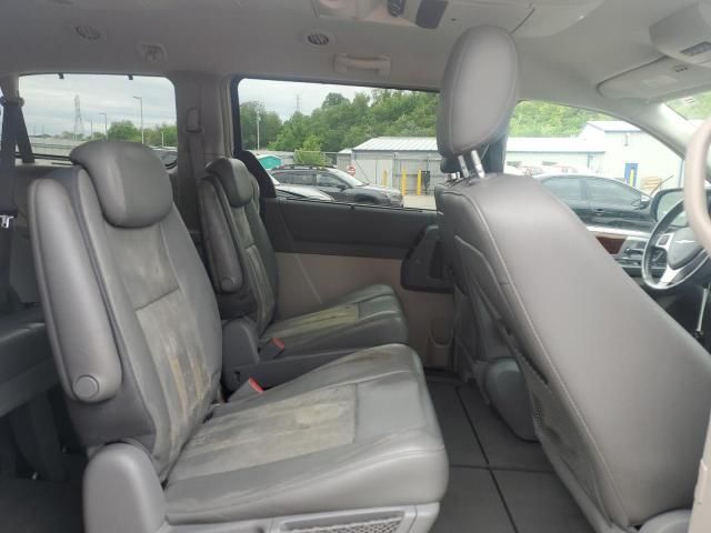 2009 Chrysler Town & Country Touring