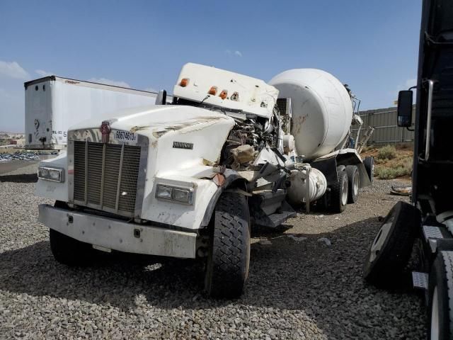 2006 Kenworth Construction W900