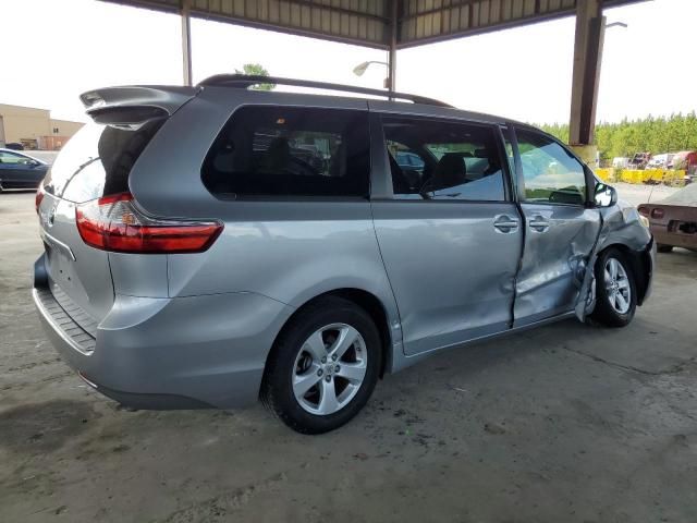 2015 Toyota Sienna LE