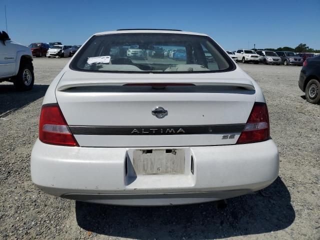 2000 Nissan Altima XE