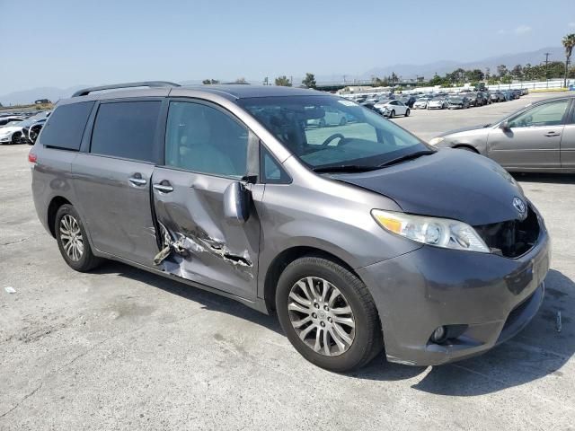 2012 Toyota Sienna XLE