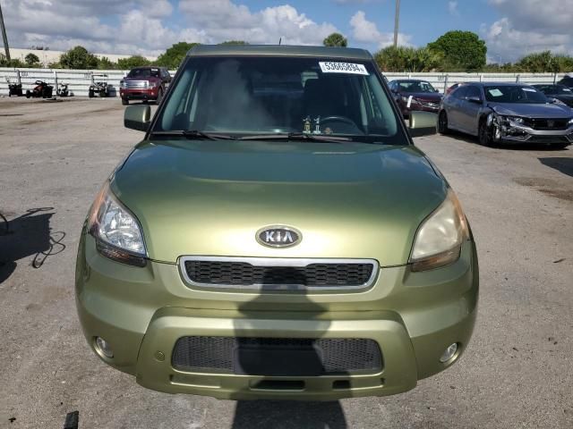 2011 KIA Soul +