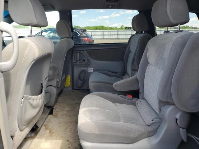 2008 Toyota Sienna CE