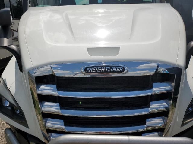 2022 Freightliner Cascadia 116