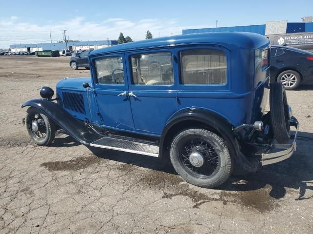 1931 Chrysler Sedan