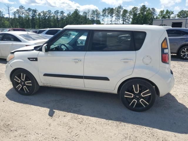 2011 KIA Soul +