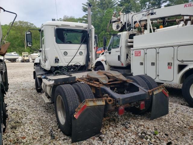 2016 Mack 600 CXU600