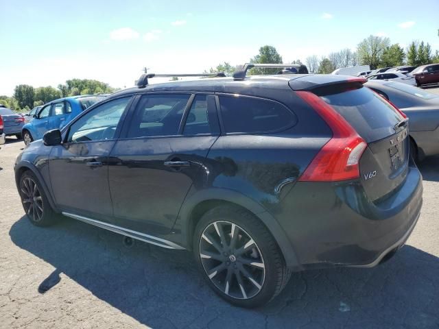 2016 Volvo V60 Cross Country Platinum