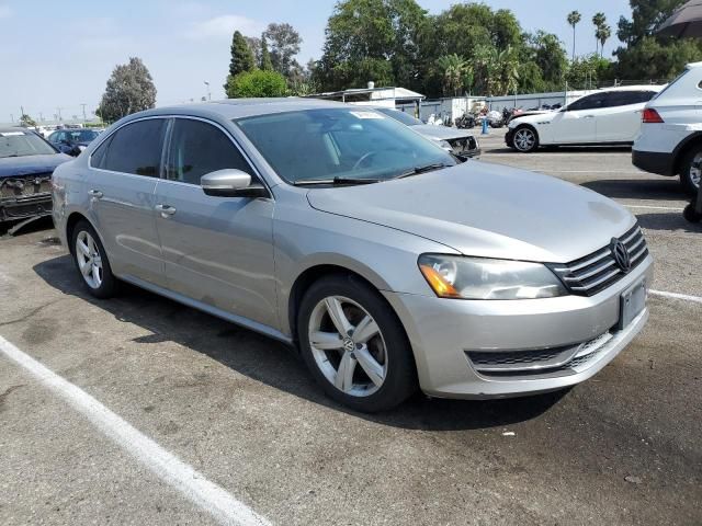 2013 Volkswagen Passat SE