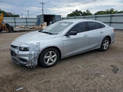 Carros salvage sin ofertas aún a la venta en subasta: 2017 Chevrolet Malibu LS