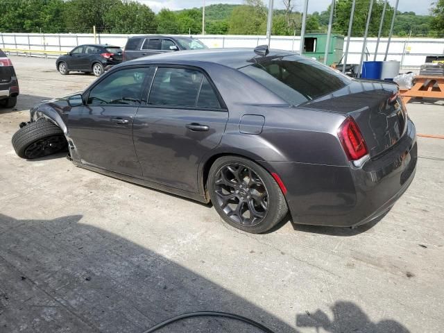 2019 Chrysler 300 Touring