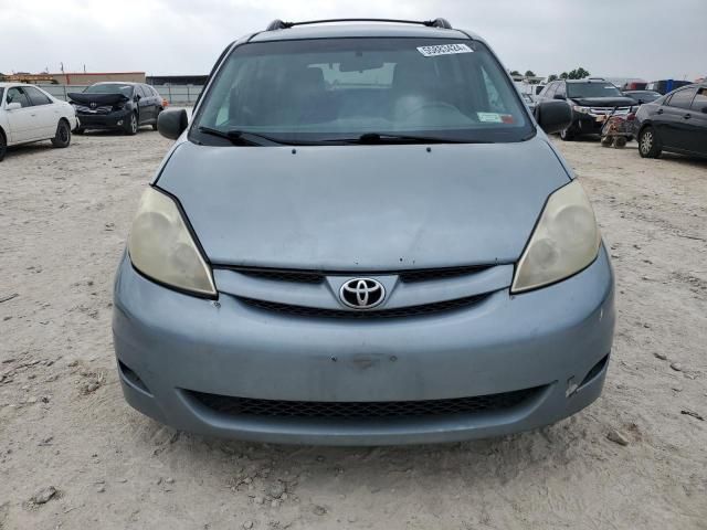 2010 Toyota Sienna CE