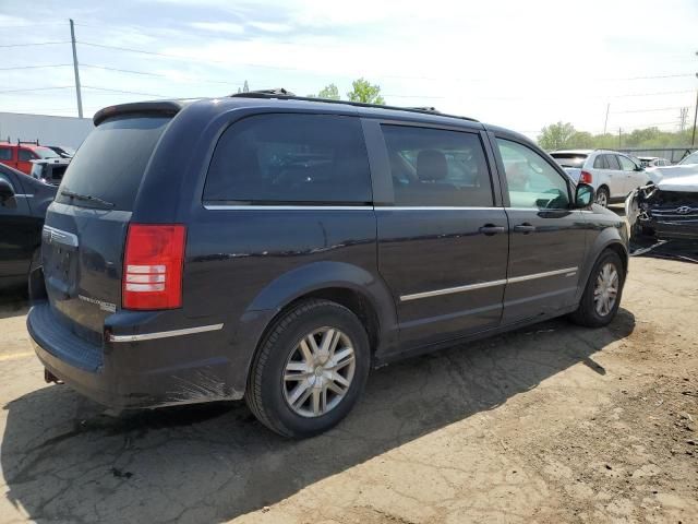 2010 Chrysler Town & Country Touring