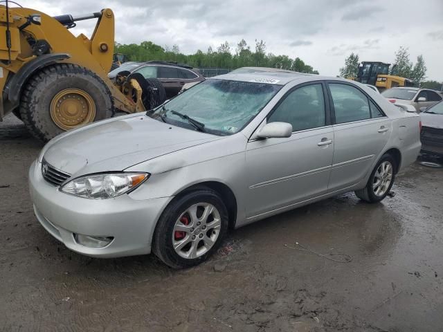 2005 Toyota Camry LE