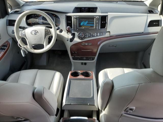 2014 Toyota Sienna XLE