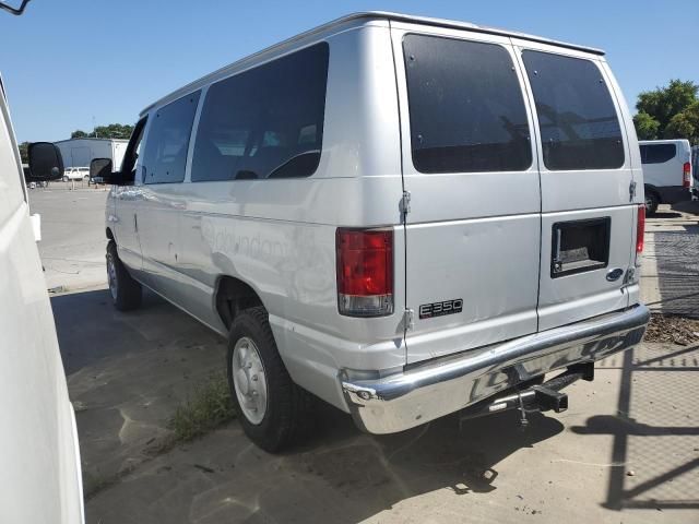 2005 Ford Econoline E350 Super Duty Wagon