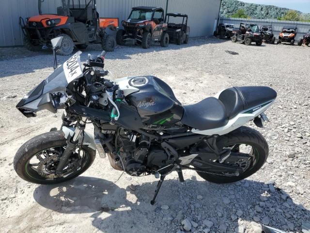 2022 Kawasaki EX650 N