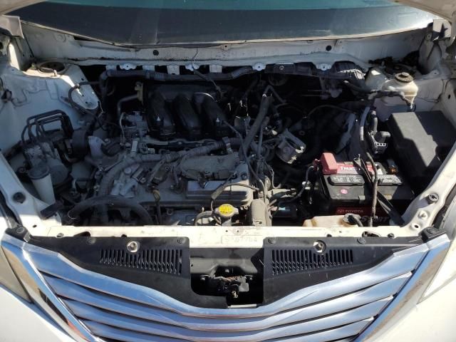 2012 Toyota Sienna XLE