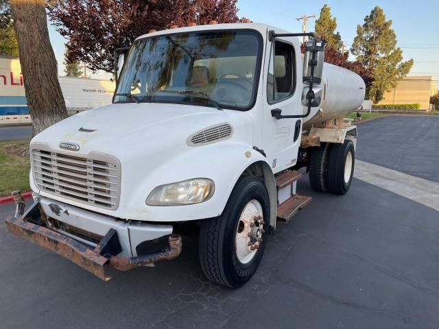 2007 Freightliner M2 106 Medium Duty