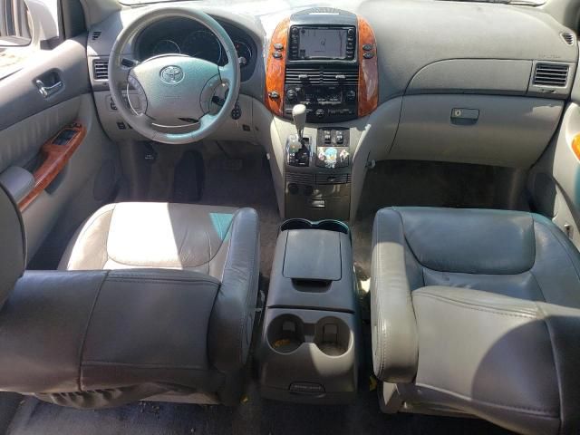 2008 Toyota Sienna XLE