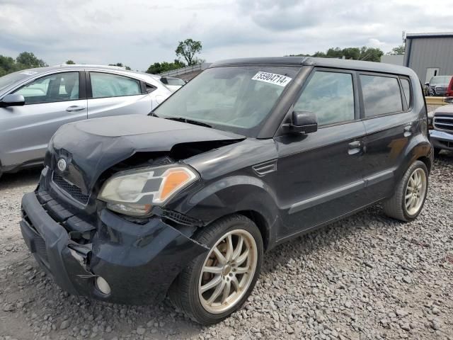 2010 KIA Soul +