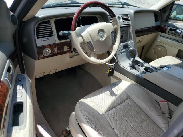 2004 Lincoln Navigator