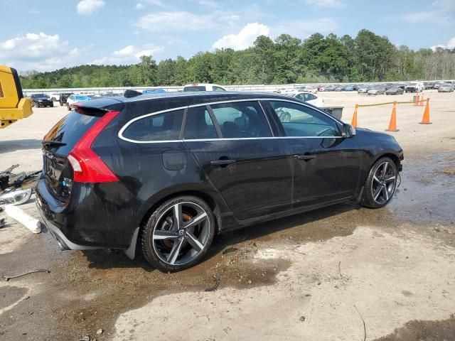 2016 Volvo V60 T6 R-Design