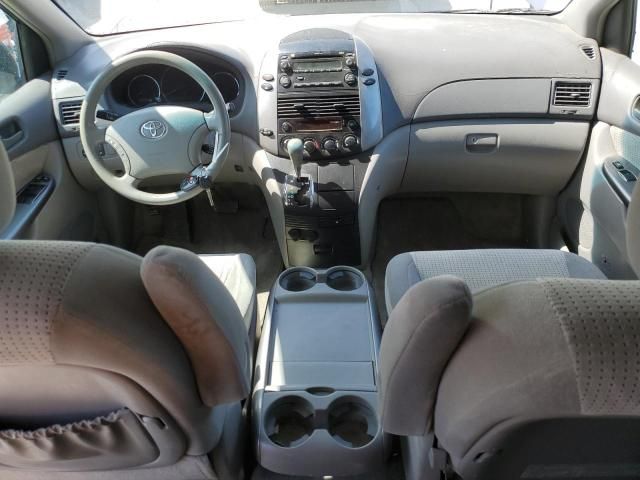 2006 Toyota Sienna CE