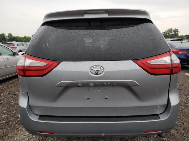 2015 Toyota Sienna LE