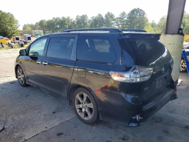 2014 Toyota Sienna Sport