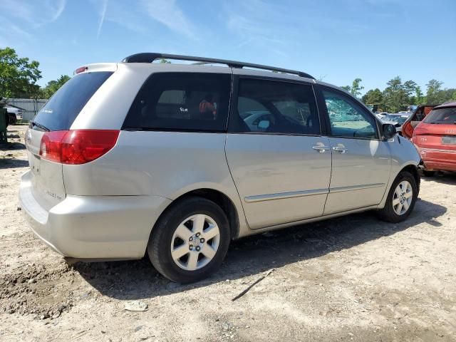 2007 Toyota Sienna CE