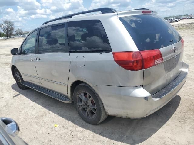 2004 Toyota Sienna XLE