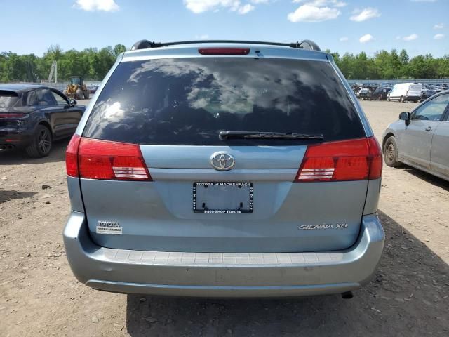 2005 Toyota Sienna XLE