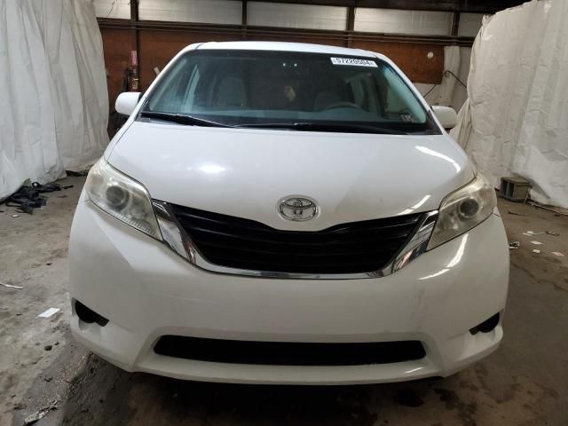 2011 Toyota Sienna LE