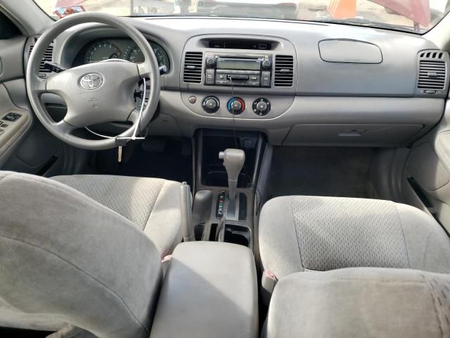 2004 Toyota Camry LE