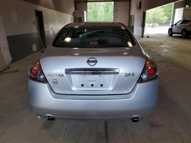 2010 Nissan Altima Base