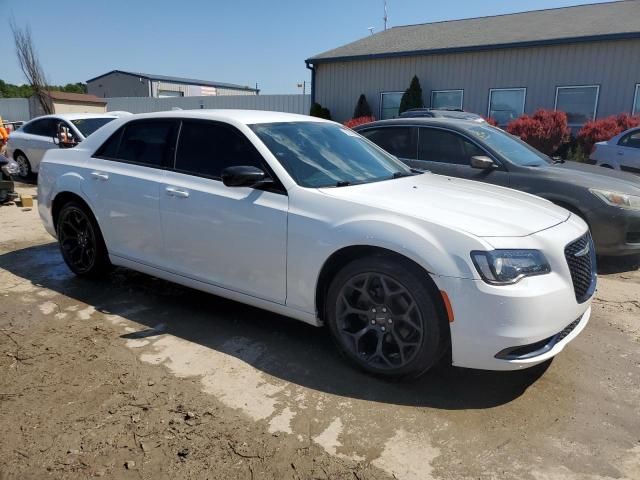 2019 Chrysler 300 Touring