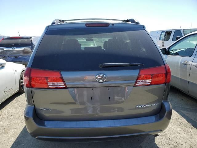 2004 Toyota Sienna XLE