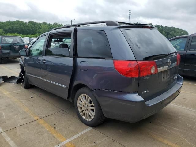 2008 Toyota Sienna XLE