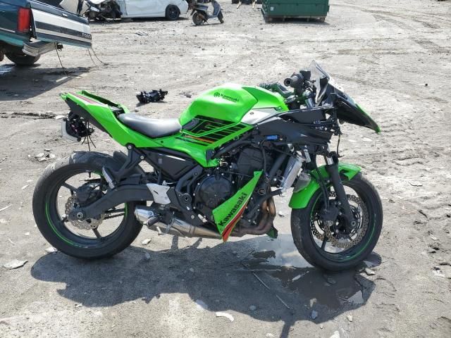 2023 Kawasaki EX650 P