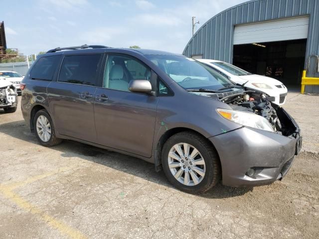 2015 Toyota Sienna LE