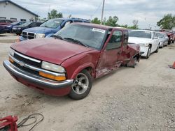 Salvage cars for sale from Copart Pekin, IL: 1998 Chevrolet S Truck S10